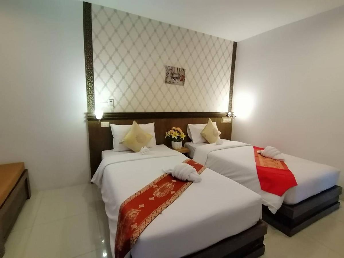 Nj Patong Hotel Экстерьер фото