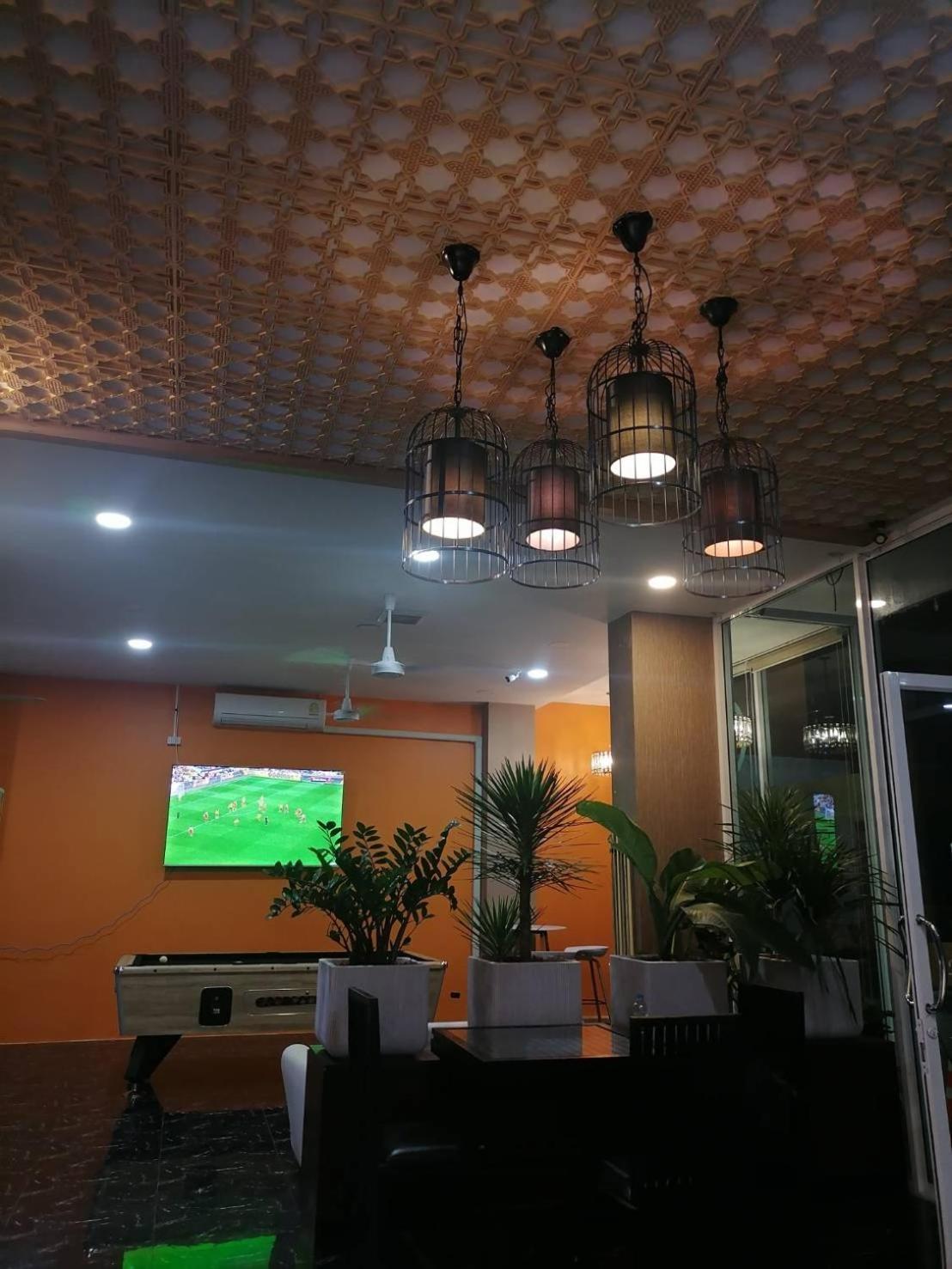 Nj Patong Hotel Экстерьер фото