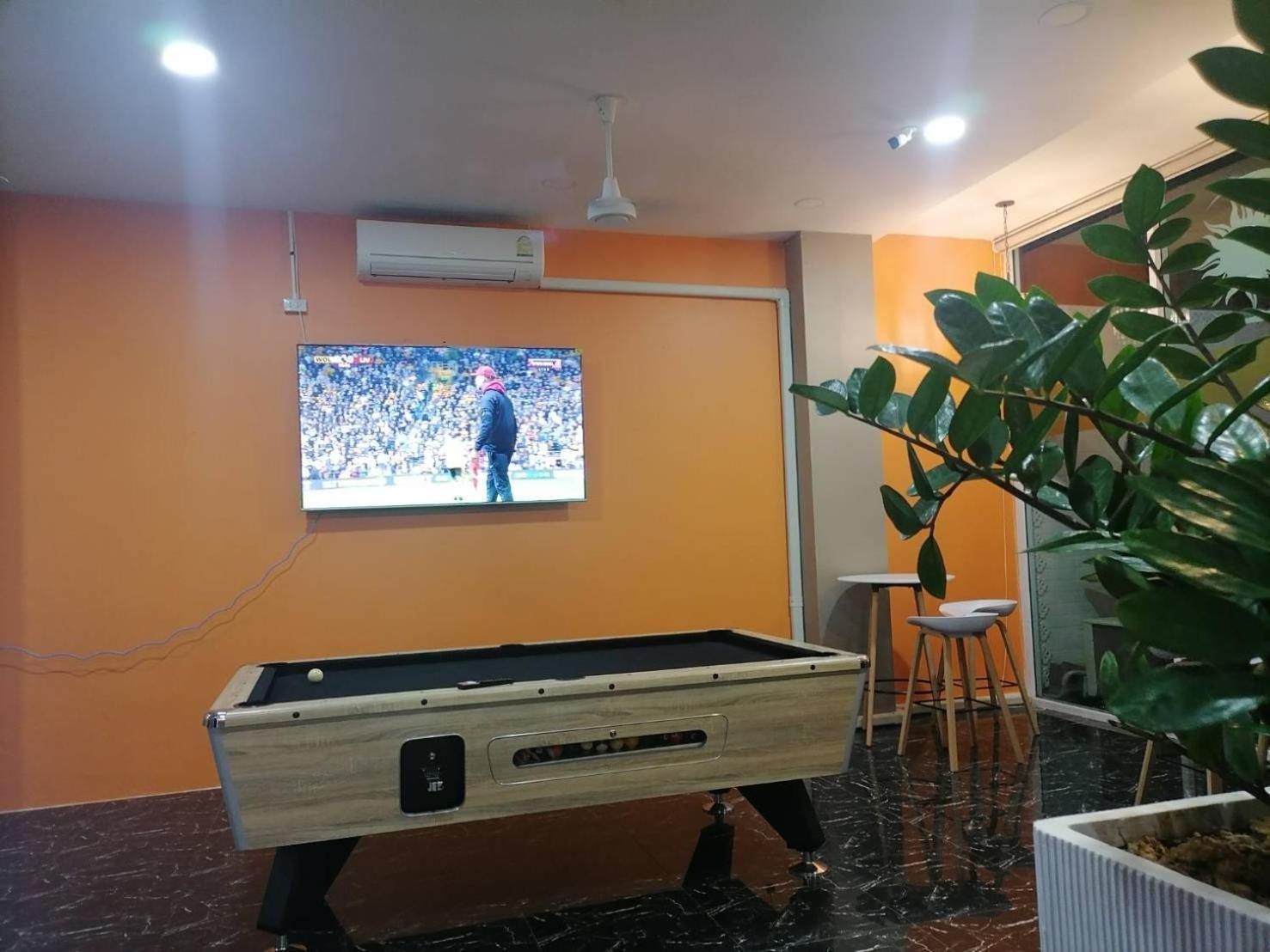 Nj Patong Hotel Экстерьер фото