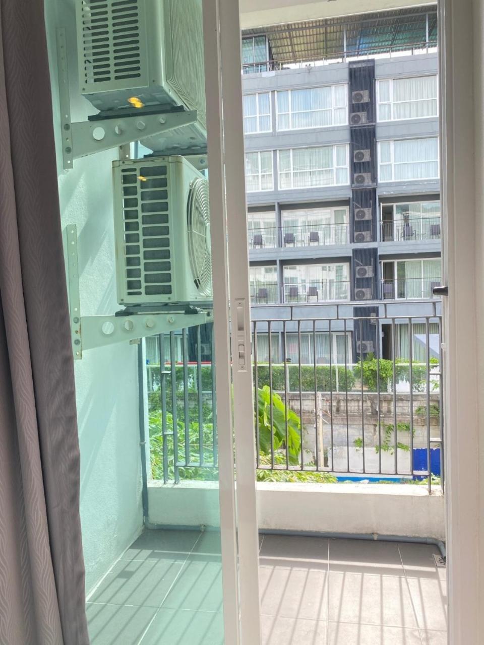 Nj Patong Hotel Экстерьер фото